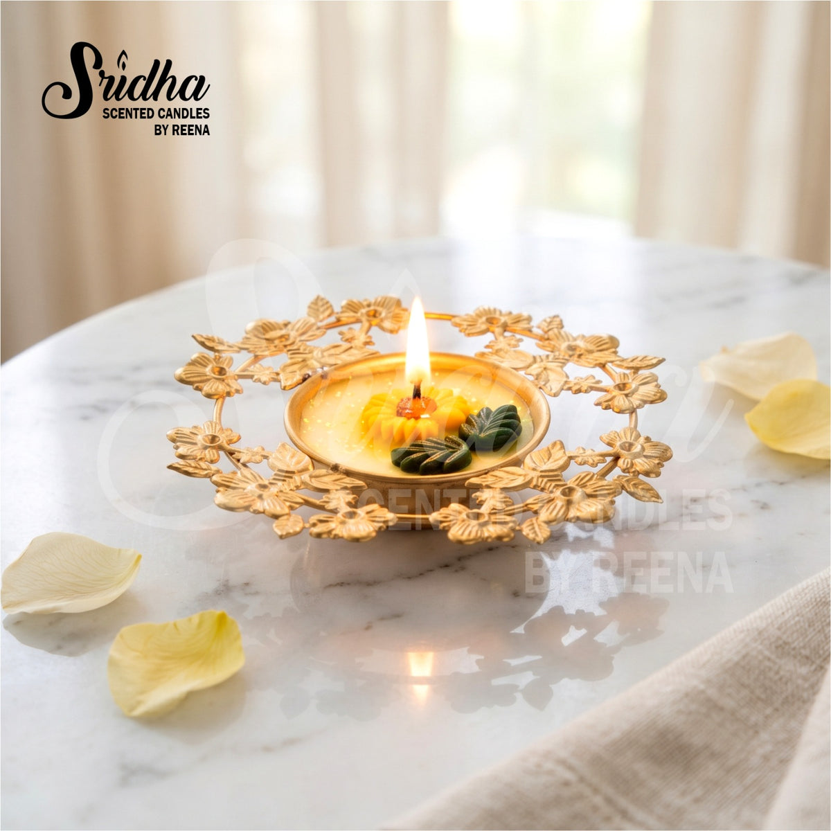 Fleur D'Or Scented Candle